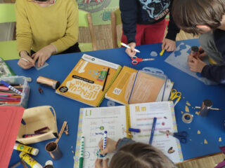 Ha començat el curs 2025-2026 de català per a nens i nenes